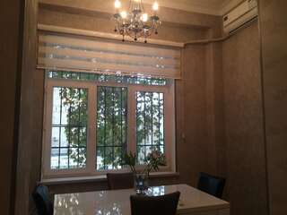 Апартаменты Azneft Square Apartment Баку Апартаменты Делюкс-10